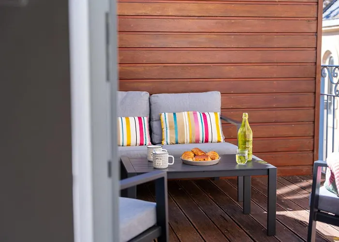 Maison De Avec Garage Prive