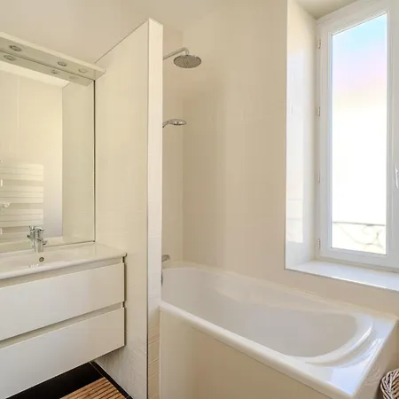 Holiday home Maison De En Plein Coeur Des Sables Garage Prive Les Sables-d'Olonne